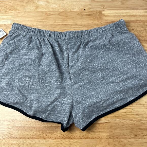 Women's Mankato East Cougars Gray Graphic Athletic Shorts - Size XL - NWT - Picture 6 of 6